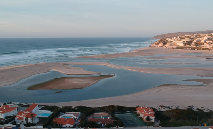 Praia do Bom Sucesso - lagúna Lagoa do Obidos